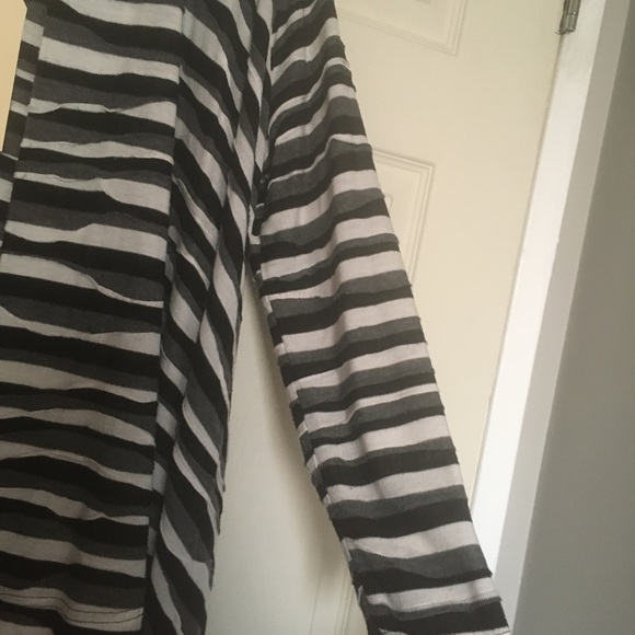 Open front cardigan lightweight sweater size L in black, white and grey - Picture 2 of 4